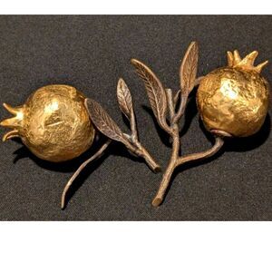 Michael Aram Pomegranate Salt & Pepper Shakers Luxury design